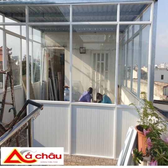 VÁCH NGĂN NHÔM KÍNH CHO CỬA HÀNG  -  BÁO GIÁ MỚI NHẤT NĂM 2024 .